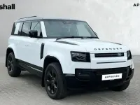 Usado Land Rover Defender HSE Dynamic 249 HP (183 kW) 2025 Branco SUV