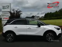 Used Vauxhall Crossland X Elite 130 HP (95 kW) 2021 White SUV