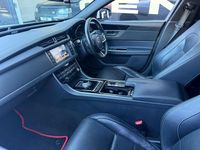 Begagnad Jaguar XF S 2016 Vit Sedan