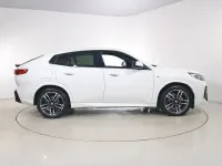 Begagnad BMW iX2 M Sport 147 kW (201 HK) 2024 Vit SUV