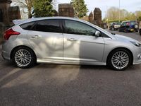 Used Ford Focus Zetec 115 HP (84 kW) 2012 Silver Hatchback