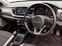 Used Kia Stonic First Edition 110 HP (80 kW) 2017 Yellow SUV