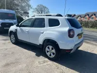 Used Dacia Duster Comfort 115 HP (84 kW) 2021 White SUV