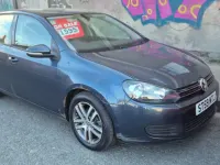 Usado VW Golf VI SE 105 HP (77 kW) 2009 Azul Citadino