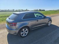 Begagnad Audi A3 Sport 110 HK (80 kW) 2015 Grå Halvkombi
