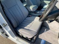 Used Mercedes 220 1993 White Sedan