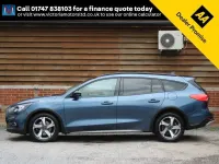 Used Ford Focus Active 120 HP (88 kW) 2021 Blue Estate
