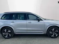 Begagnad Volvo XC90 Plus 235 HK (172 kW) 2023 Silver SUV