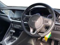 Gebraucht Kia Niro 141 PS (103 kW) 2022 Rot SUV