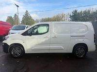 Used Peugeot Partner Premium 2022 White MPV