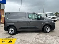 Used Citroën Berlingo 100 HP (73 kW) 2023 Grey MPV