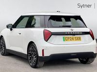 Used Mini Cooper SE Hatch 158 kW (215 HP) 2024 White Hatchback