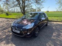 Used Citroën DS3 2015 Mauve/purple Hatchback