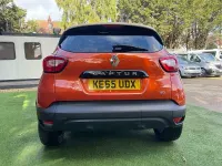 Used Renault Captur Dynamique 2016 Orange/cream SUV