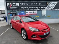 Used Vauxhall Astra Edition 140 HP (102 kW) 2014 Red Hatchback
