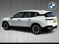 Usado BMW iX Sport Line 236 kW (322 HP) 2024 Branco SUV