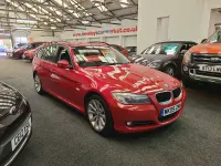 Used BMW 320 174 HP (127 kW) 2009 Red Estate