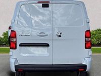 New Vauxhall Vivaro 150 HP (110 kW) 2026 White MPV