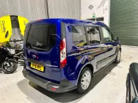 Used Ford Tourneo Connect Zetec 100 HP (73 kW) 2016 Blue MPV