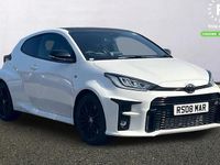 Begagnad Toyota Yaris 272 HK (200 kW) 2021 Vit Halvkombi