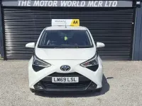 Used Toyota Aygo X-play 72 HP (52 kW) 2019 White Hatchback