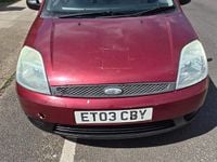 Used Ford Fiesta 80 HP (58 kW) 2003 Red Hatchback