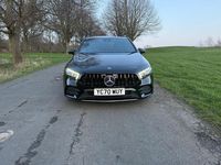 Begagnad Mercedes A200 AMG line 2020 Svart Halvkombi