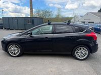 Usado Ford Focus Zetec 125 HP (91 kW) 2012 Preto Citadino