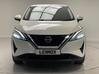 Used Nissan Qashqai Acenta Premium 158 HP (116 kW) 2022 White SUV