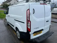 Used Ford Transit Custom 105 HP (77 kW) 2018 White Van
