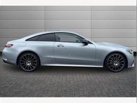 Usado Mercedes E300 AMG line 254 HP (186 kW) 2022 Prateado Coupé