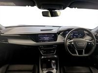 Usado Audi e-tron GT quattro Comfort 350 kW (476 HP) 2023 Cinzento Sedan