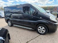 Begagnad Renault Trafic 115 HK (84 kW) 2011 Svart Minibuss