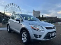 Usado Ford Kuga Zetec 136 CV (100 kW) 2008 Plateado SUV