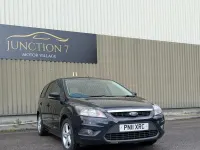 Used Ford Focus Zetec 98 HP (72 kW) 2011 Black Estate