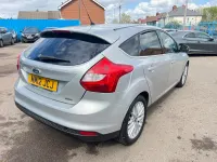 Usado Ford Focus Zetec 2012 Prateado Citadino