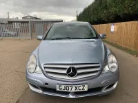 Used Mercedes R320 SE 220 HP (161 kW) 2007 Blue Estate