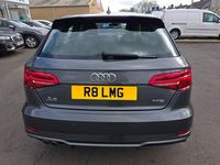Begagnad Audi A3 S-Line 150 HK (110 kW) 2017 Grå Halvkombi