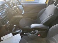 Used Citroën DS3 120 HP (88 kW) 2014 Yellow Hatchback