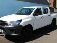 Używany Toyota HiLux Active 150 KM (110 kW) 2020 Biały Pickup