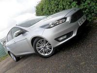 Used Ford Focus Zetec 125 HP (91 kW) 2017 Silver Hatchback