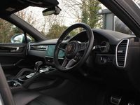 Used Porsche Cayenne 440 HP (323 kW) 2020 Silver SUV