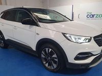 Used Vauxhall Grandland X SRi 130 HP (95 kW) 2020 White SUV