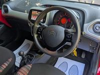 Usado Citroën C1 Feel 68 HP (50 kW) 2016 Vermelho Citadino