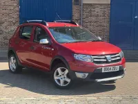 Used Dacia Sandero Lauréate 90 HP (66 kW) 2014 Red Hatchback