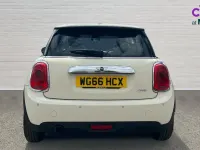 Used Mini ONE Pepper 102 HP (75 kW) 2016 White Hatchback