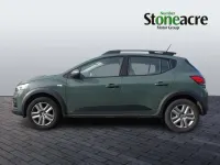 Usado Dacia Sandero Expression 100 HP (73 kW) 2023 Verde Citadino