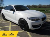 Used BMW 218 Sport Line 2015 White Coupe