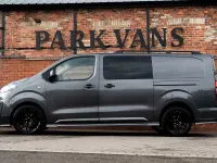 Usado Vauxhall Vivaro Elite 145 CV (106 kW) 2022 Gris Monovolumen