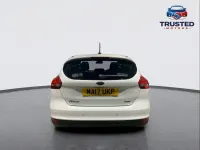 Used Ford Focus Zetec 100 HP (73 kW) 2017 White Hatchback